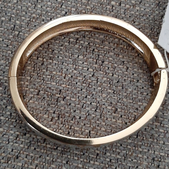 New Women's Grey & Gold Polka Dot Fashion Bracelet - Picture 12 of 12